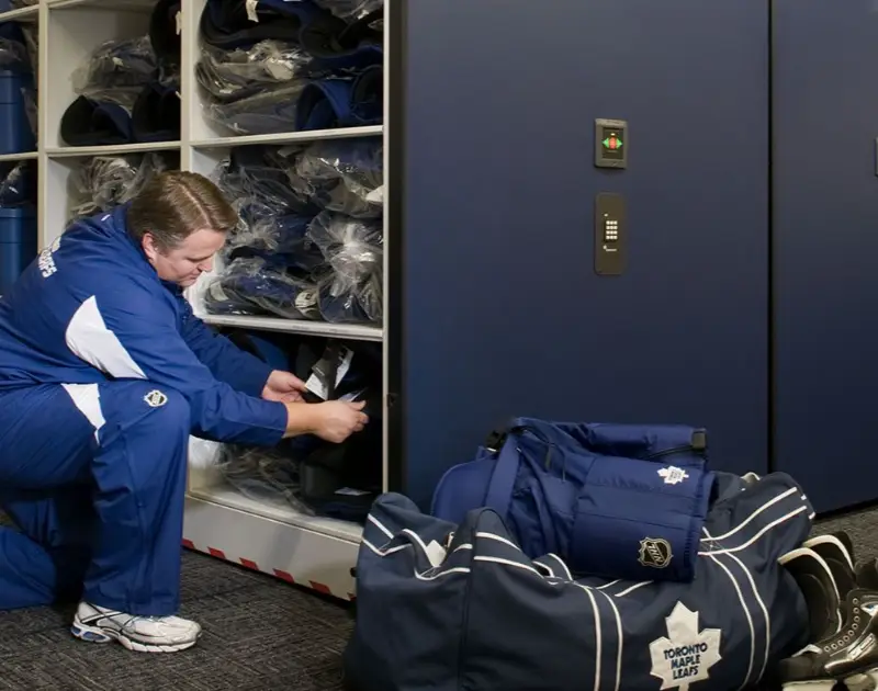 Ausrüstungsräume für professionelle Teams