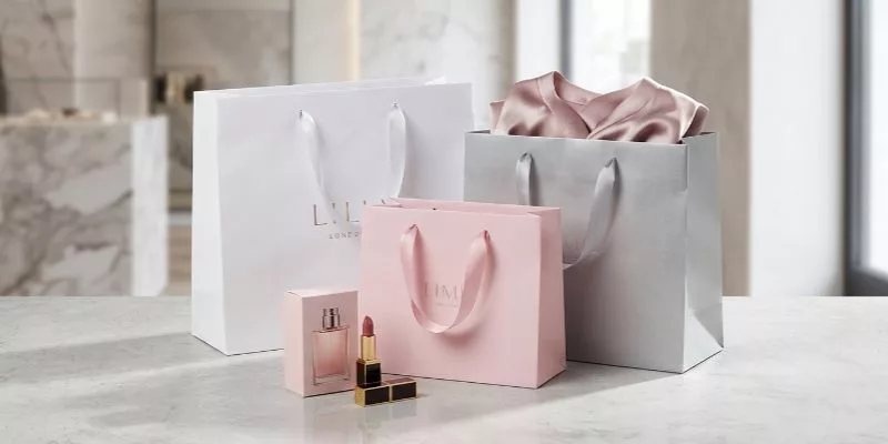 Vogue Paper Bags for Apparel and Beauty